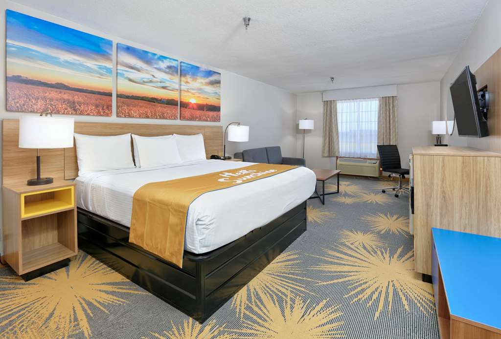 Days Inn by Wyndham Tunica Resorts - photo 36