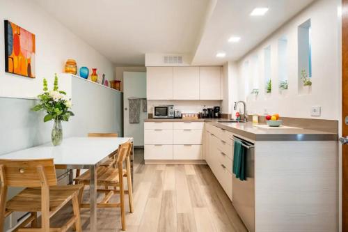 San Fran Zanadu Private Garden Suite — 4-Star Luxury Hotel in San Francisco, United States