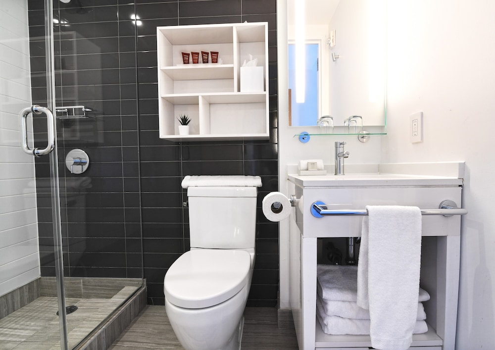 Edge Hotel - photo 10