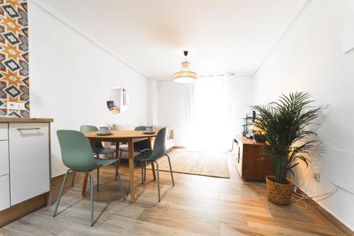 Apartamento Cimadevilla — 4-Star Luxury Hotel in Gijon, Spain