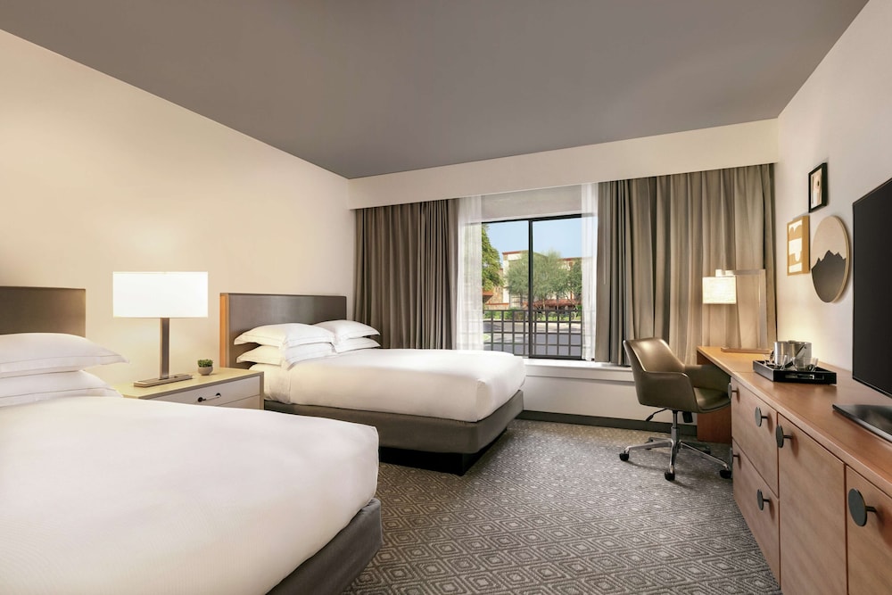 Hilton Scottsdale Resort & Villas - photo 13