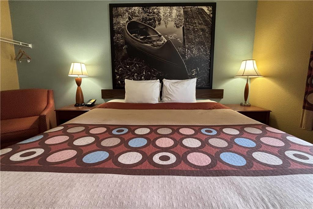 Super 8 by Wyndham Staunton - photo 18