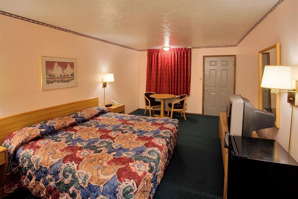 Americas Best Value Inn Murphysboro Carbondale - photo 4