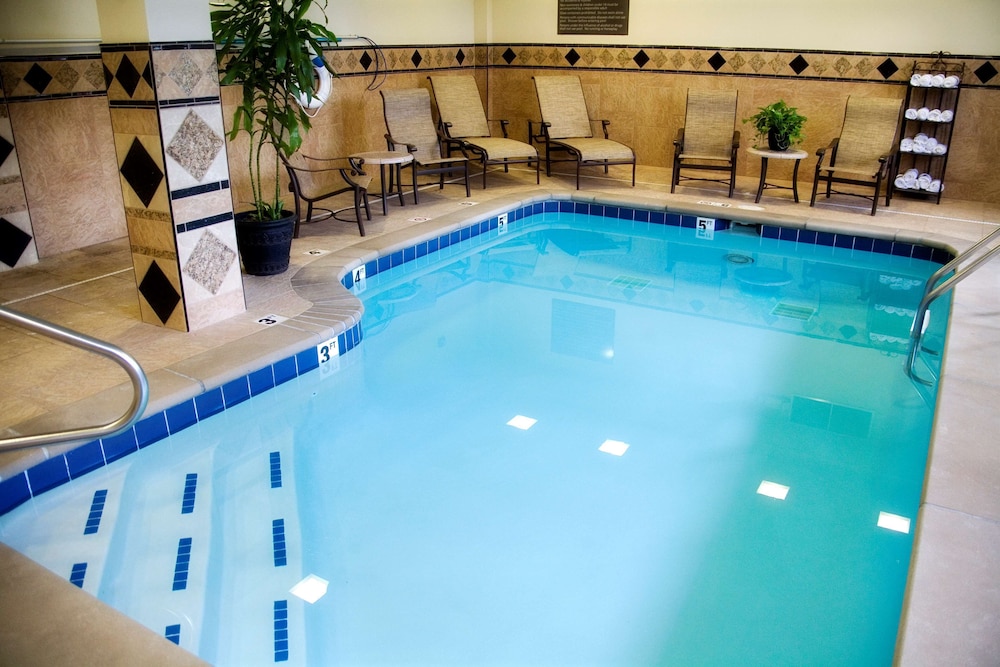 Hampton Inn & Suites Knoxville Downtown - photo 13