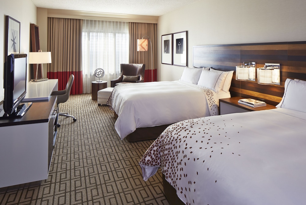 Renaissance Austin Hotel - photo 6