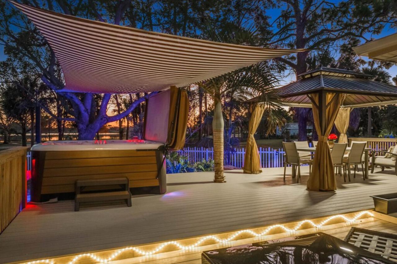 Tranquil Lakeside Haven - carbon neutral hotel in Naples