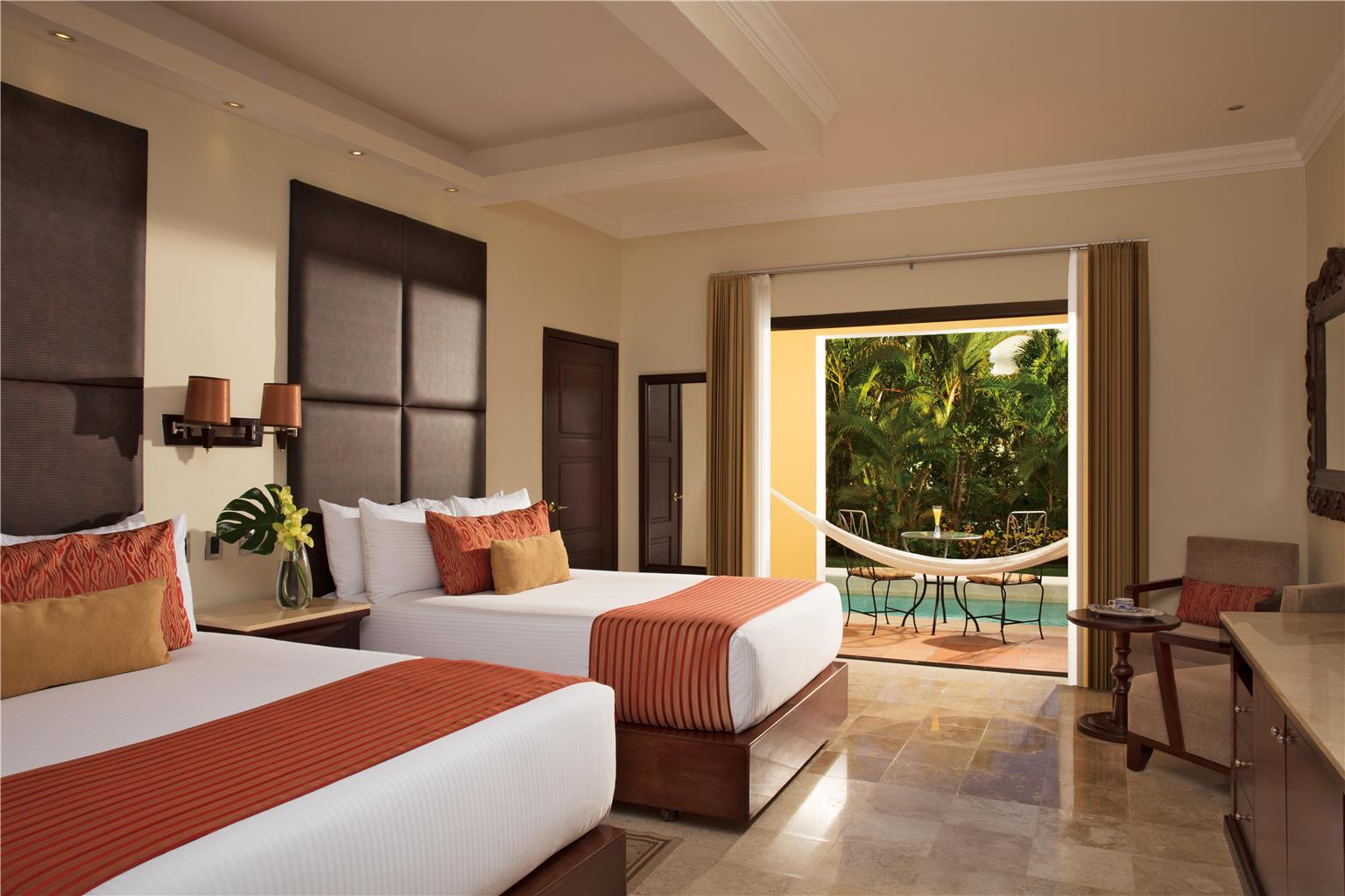 Guest room
