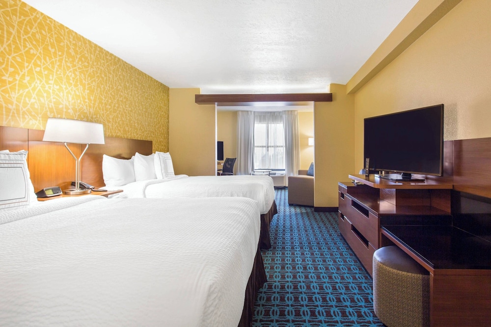 Fairfield Inn & Suites by Marriott Santa Fe - photo 11