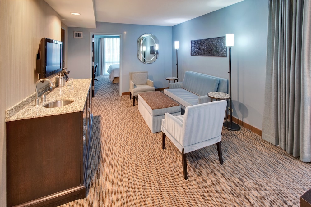 Crowne Plaza Lombard Downers Grove by IHG - photo 14