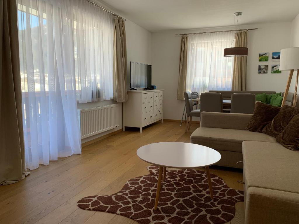 Ferienwohnung Kogelblick Gosau — 4-Star Luxury Hotel in Gosau, Austria