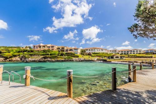 Porto Cervo Cala Del Faro Parking Sea Garden — 4-Star Luxury Hotel in Porto Cervo, Italy