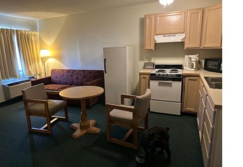 Oakridge Motel - photo 3