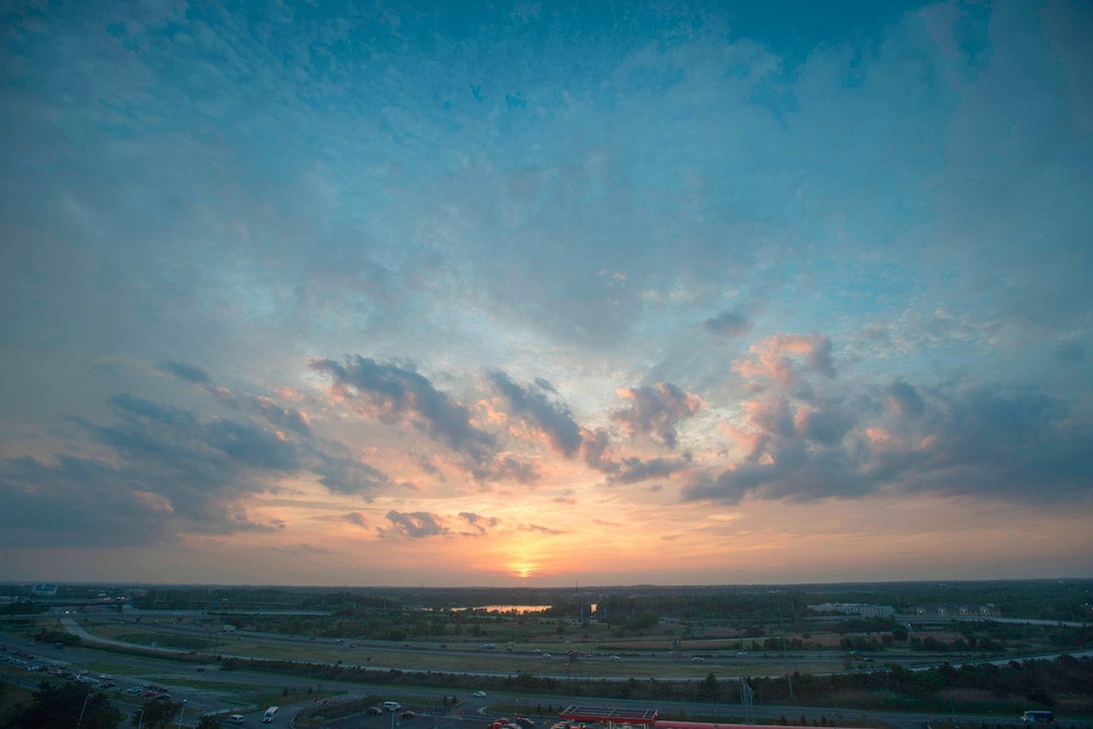Philadelphia Airport Marriott - photo 22