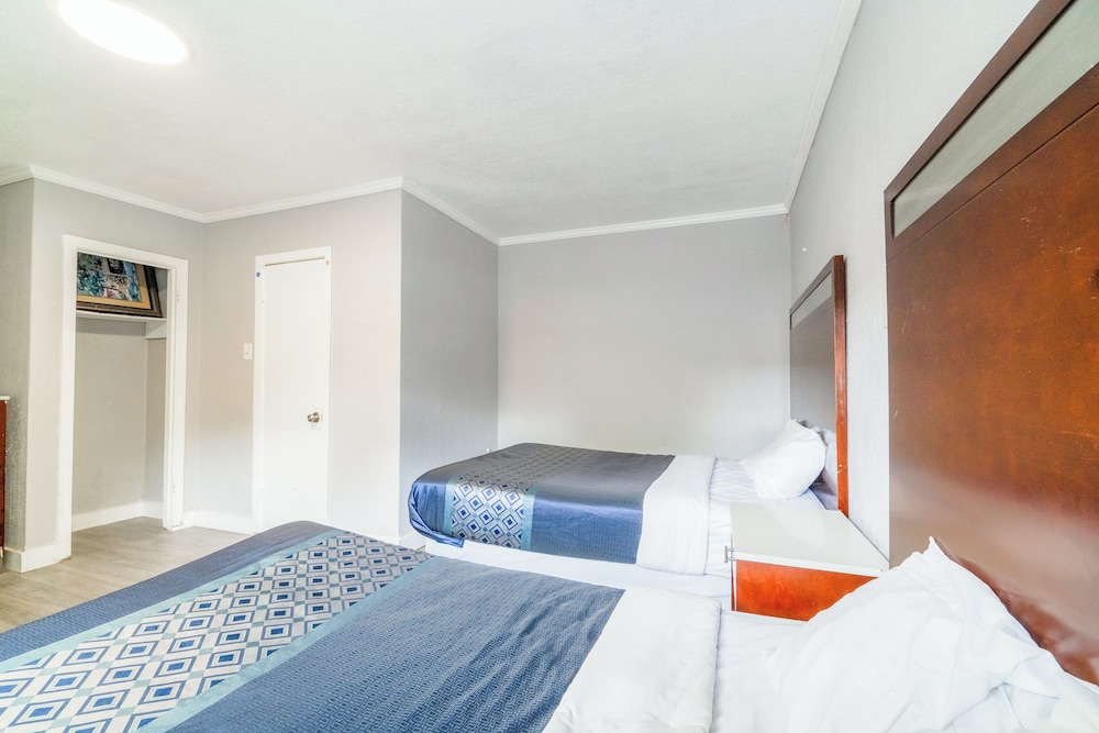 Alamo Oasis Inn And Suites By Oyo San Antonio - photo 25