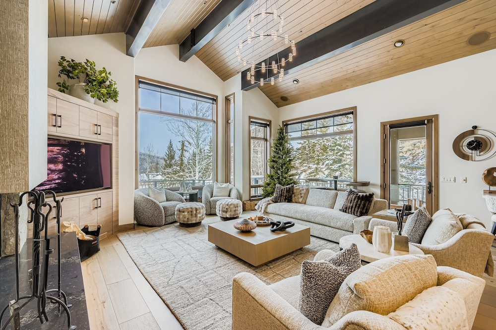 Lucky Star at Belle Arbor by RedAwning — 4-Star Luxury Hotel in Bridgeport, United States