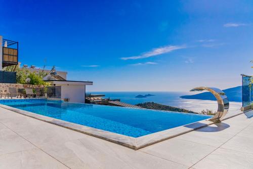 Stunning Sea View Luxury Villa in Kalkan — 4-Star Luxury Hotel in Kalkan, Turkey