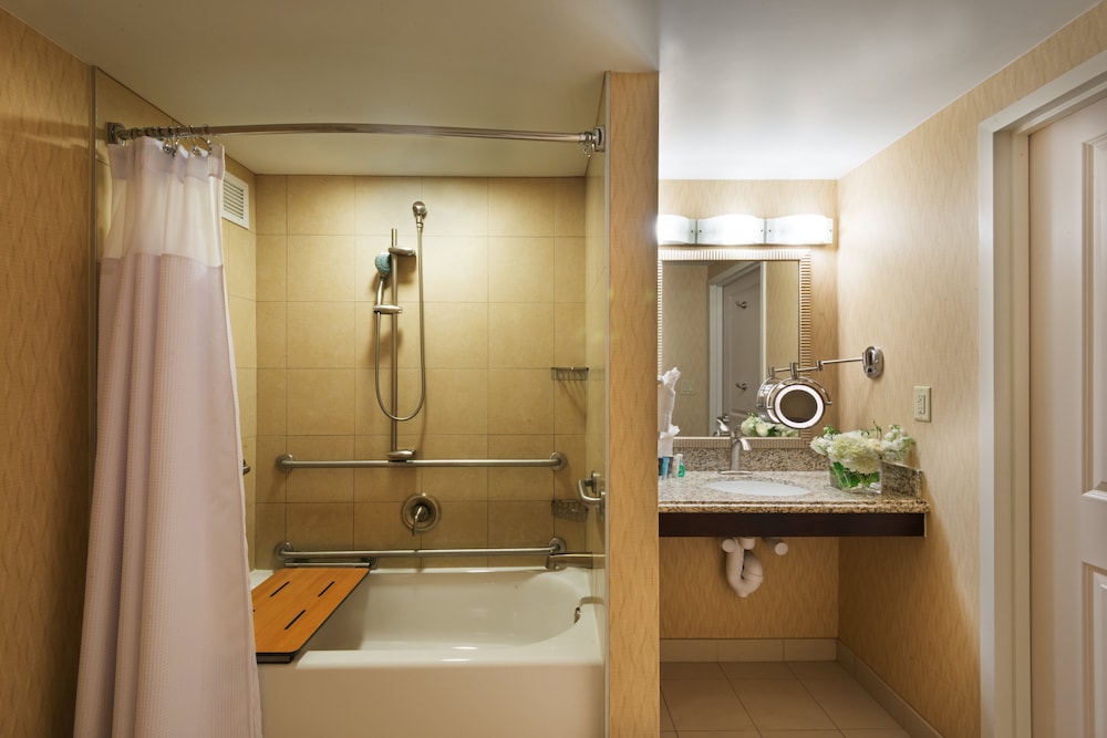 Crowne Plaza Boston Woburn by IHG - photo 15