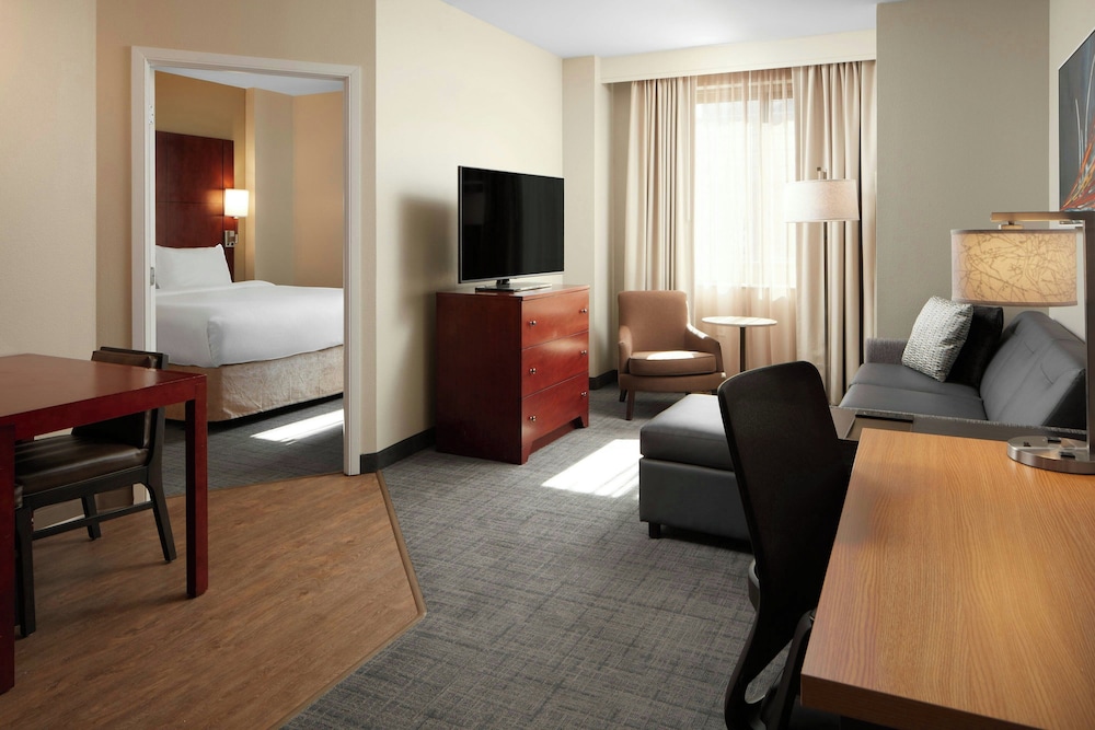 Residence Inn by Marriott Arlington Courthouse - photo 11