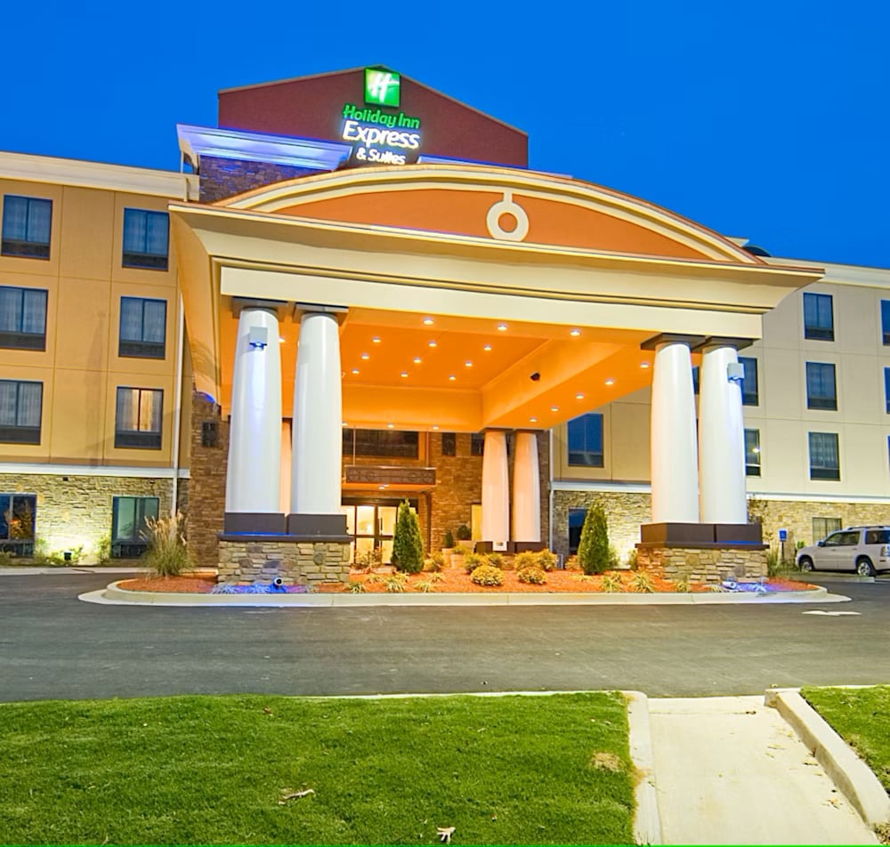 Holiday Inn Express Hotel & Suites Fulton by IHG - photo 28