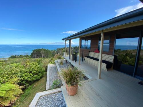 Tasman Sea Retreat — Unknown City — photo 5