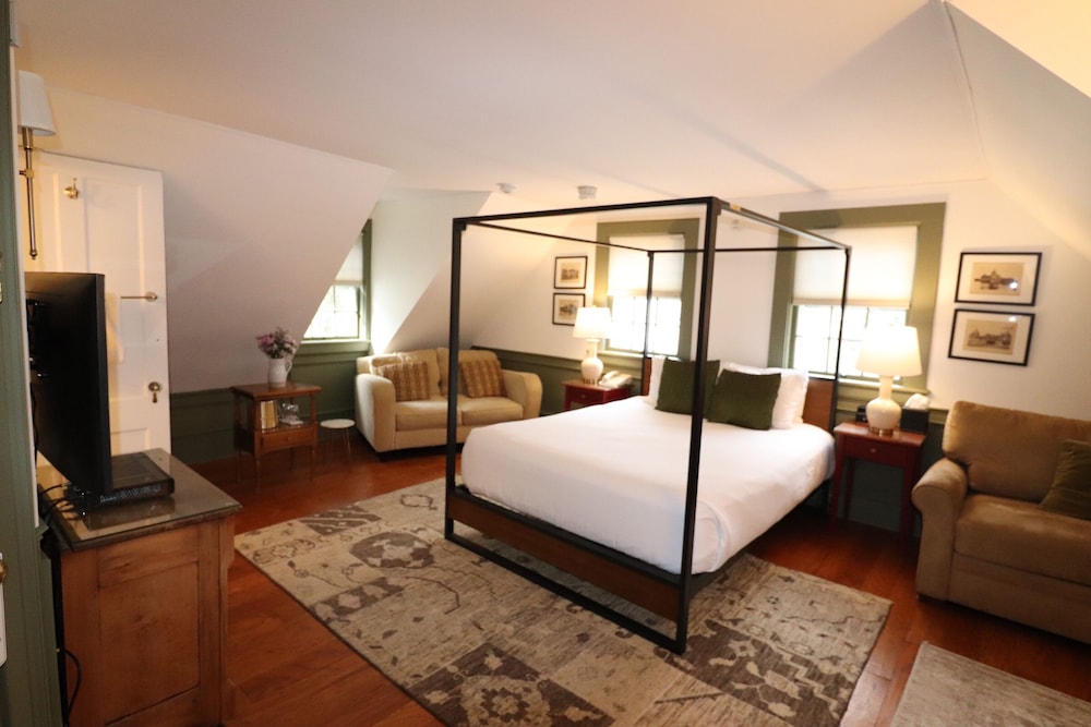Swift House Inn - photo 71