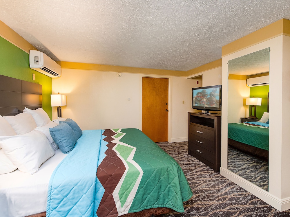Country Cascades Waterpark Resort - photo 5