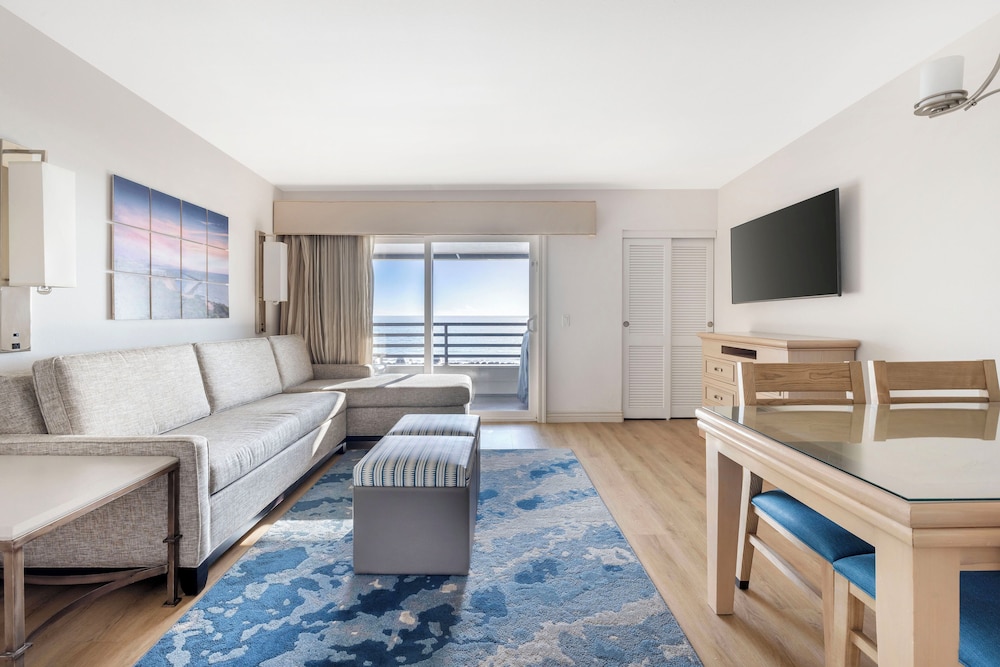 Hilton Vacation Club Riviera Beach & Shores CA - photo 47