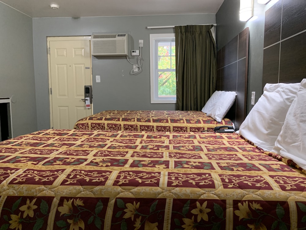 Red Carpet Inn Norristown - photo 18