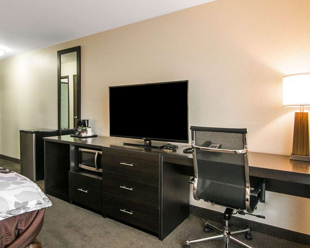 Sleep Inn & Suites Fort Dodge - photo 19