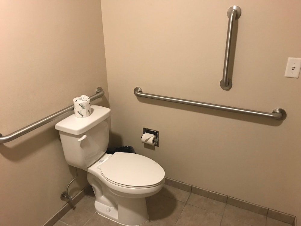Cobblestone Inn & Suites Clarion - photo 71