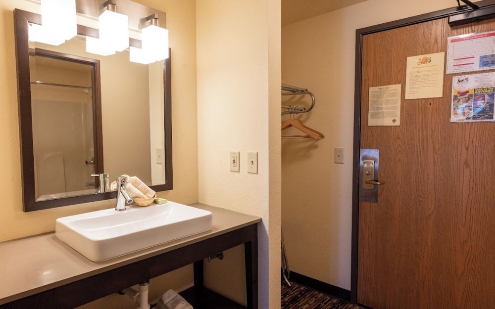 Sunset Bay Resort - photo 14
