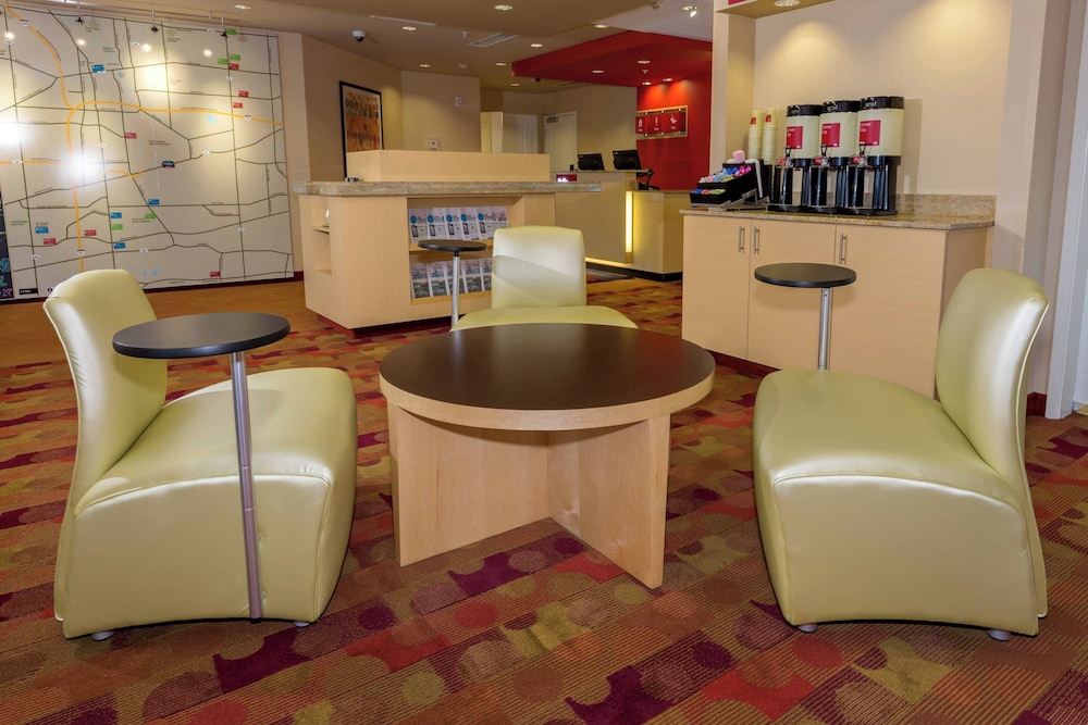 TownePlace Suites Buffalo Airport - photo 5