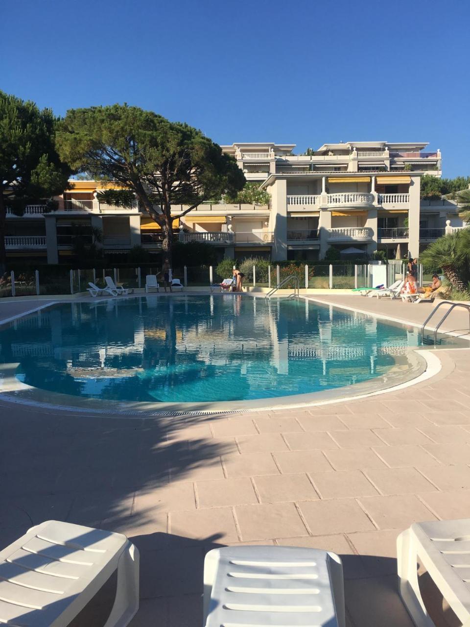 French Riviera Deluxe Near Nice Airport