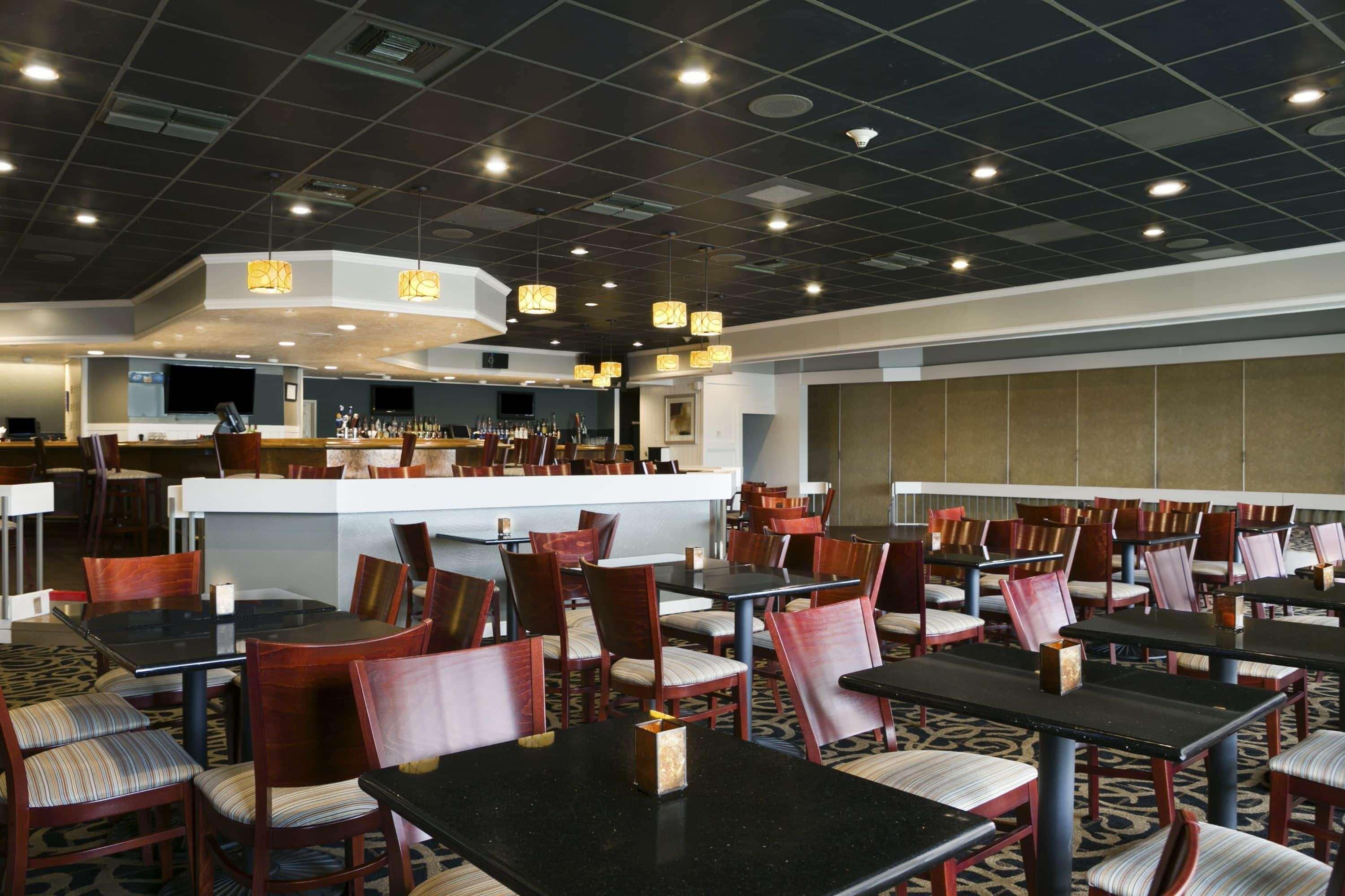 Ramada by Wyndham Greensburg Hotel and Conference Center - photo 9