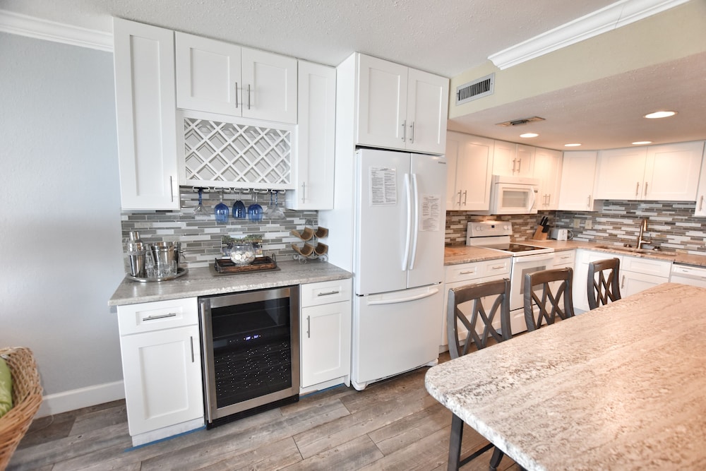 0309 Waters Edge Resort 1 Bedroom Condo by RedAwning - photo 10