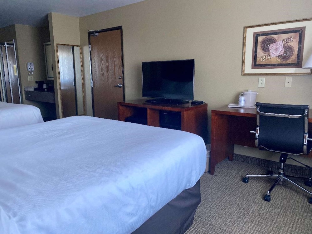 Best Western Emporia Inn - photo 7