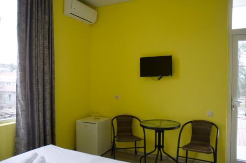Hotel S 326