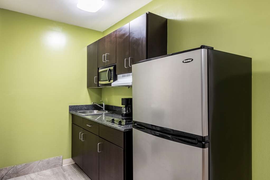 Studio 6 Extended Stay Savannah GA - photo 28