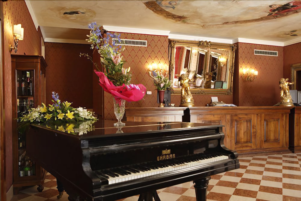 Venice Hotel Villa Dori in Mestre, Italy