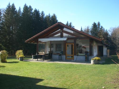 Ferienhaus Hütter — hotel in Neuschonau