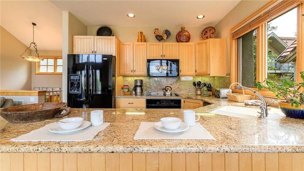 Aspen Ridge 24 — 4-Star Luxury Hotel in Telluride, United States