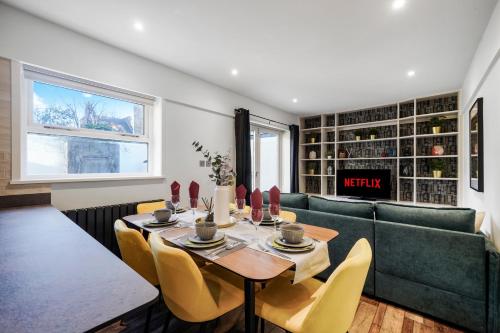 Cosy and Stunning Abode in London — 4-Star Luxury Hotel in London, United Kingdom