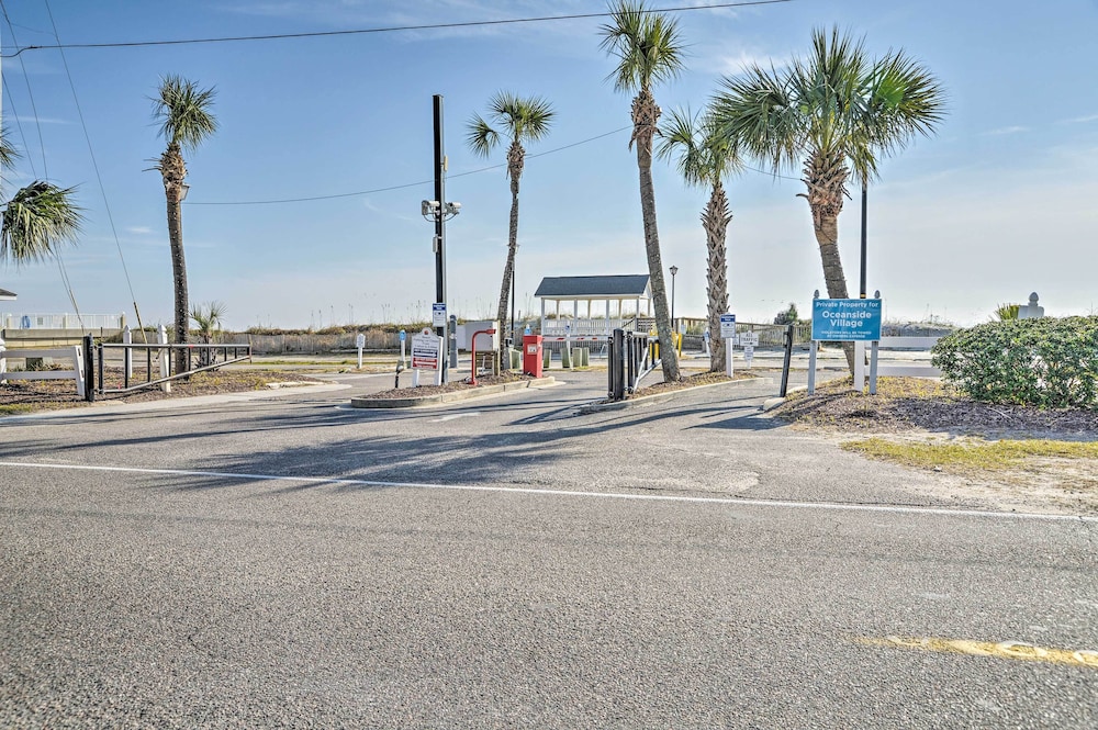 Resort Home about 1 Mi to Myrtle Beach Access - photo 10