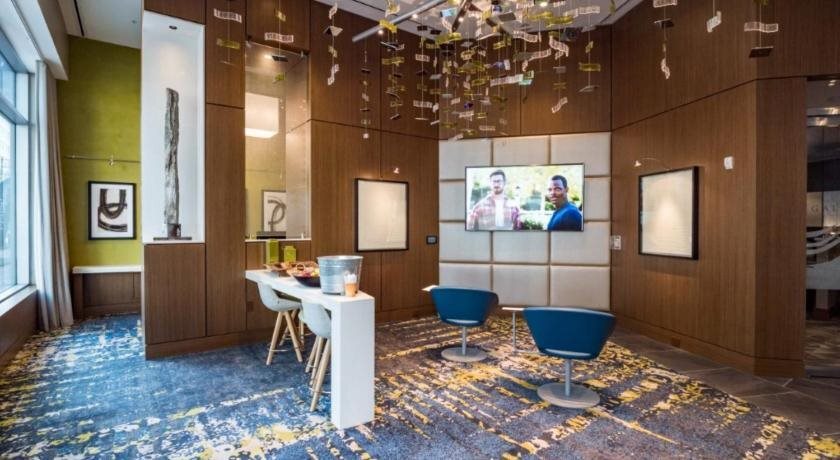 Global Luxury Suites At - photo 12