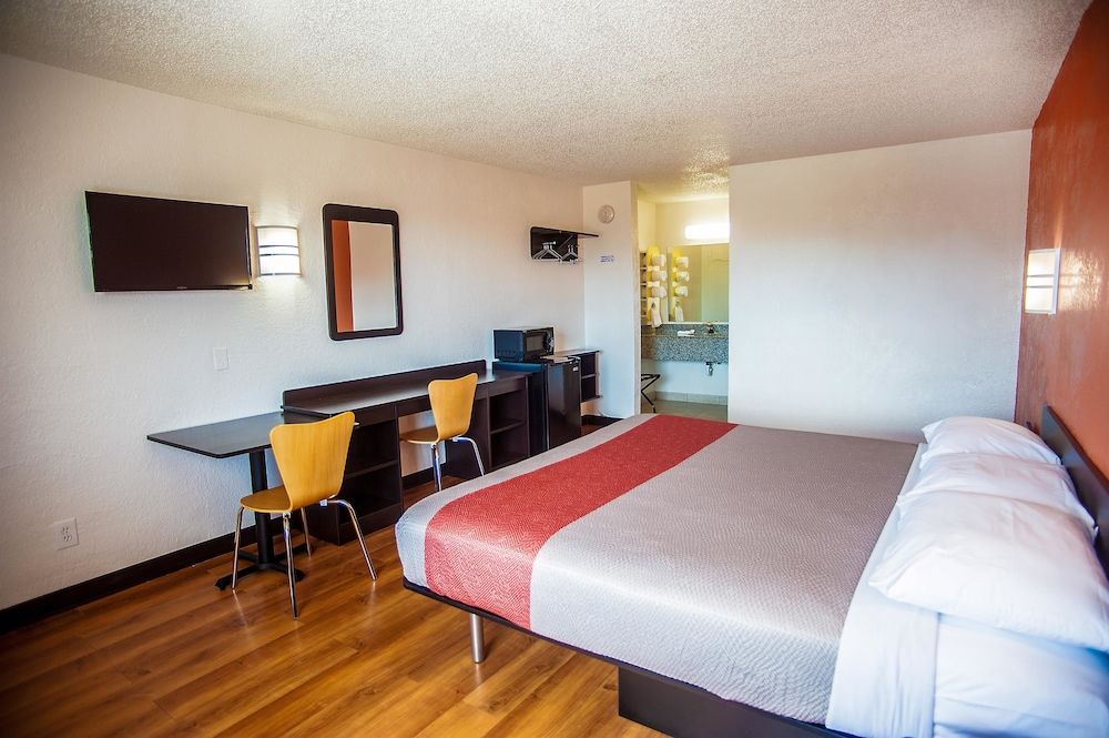 Motel 6 Corsicana - photo 18