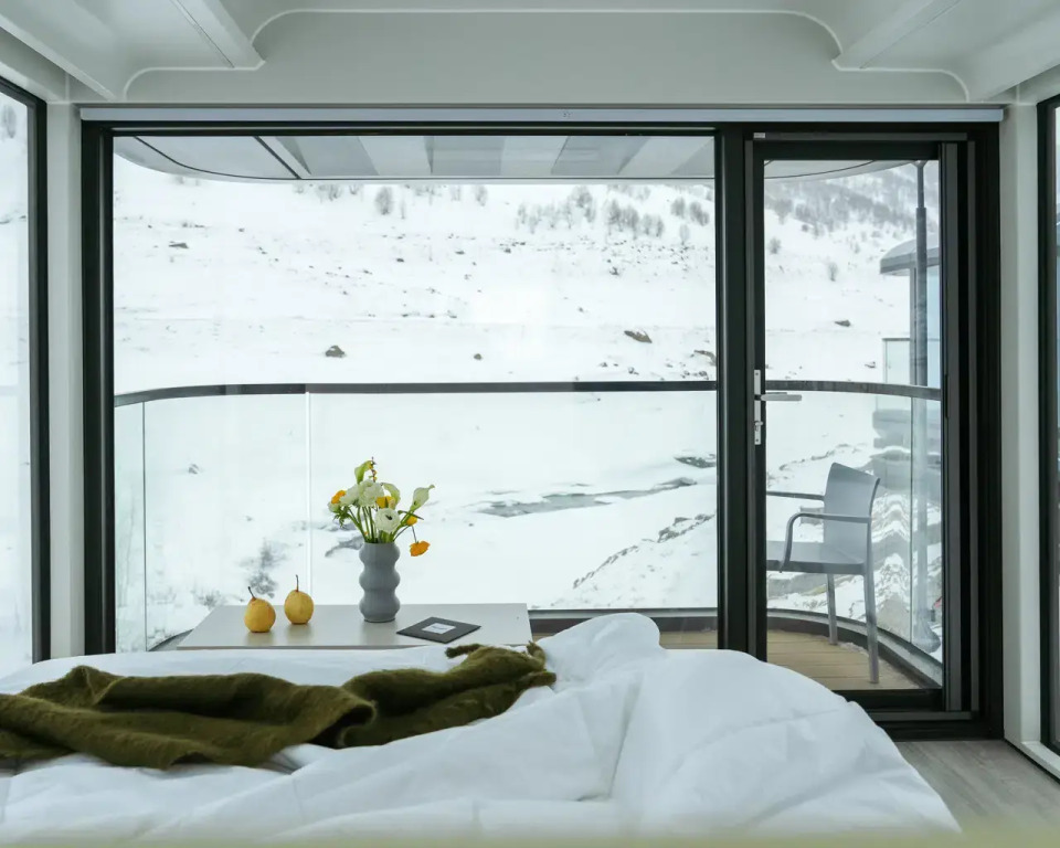 Astro Base Mamison - carbon neutral hotel in Unknown City
