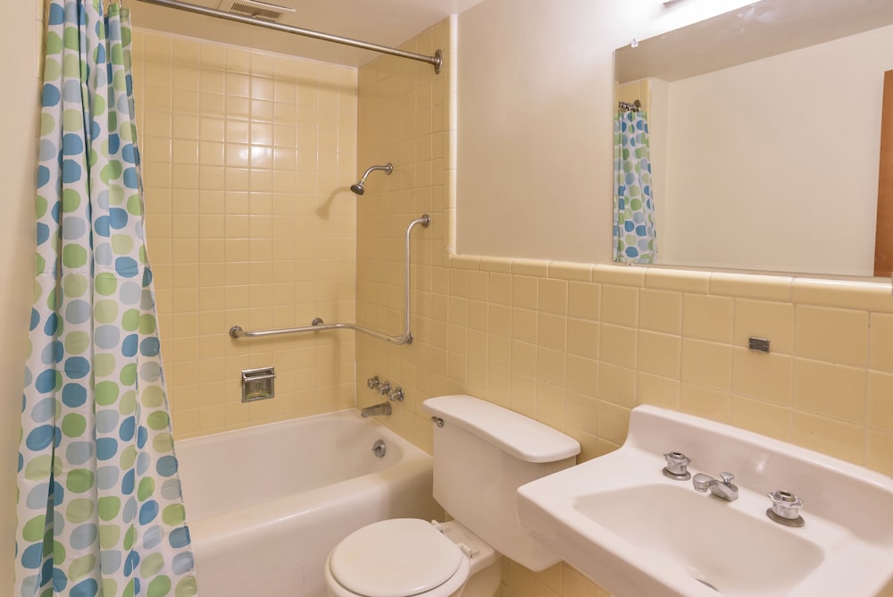 Palm Grove Inn - photo 13