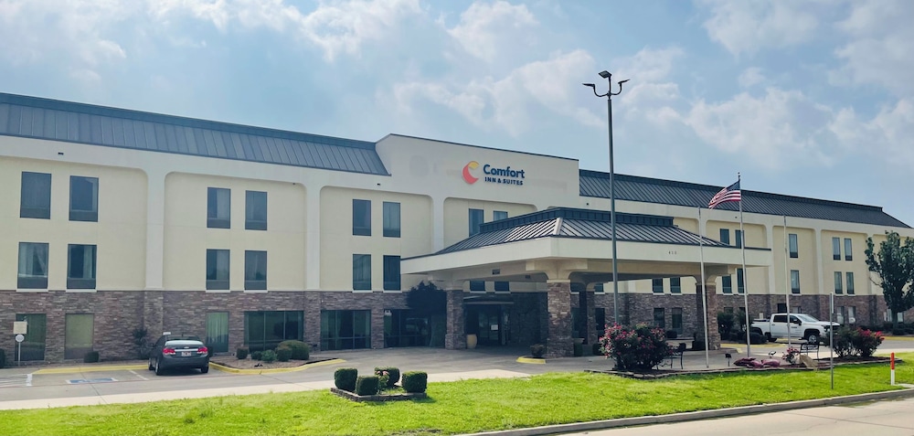 Ardmore Inn & Suites