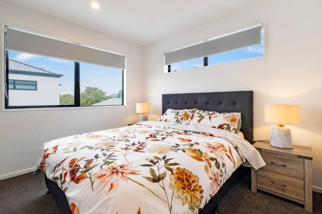 Brand New 2BR Home with Carpark — 4-Star Luxury Hotel in Christchurch, New Zealand