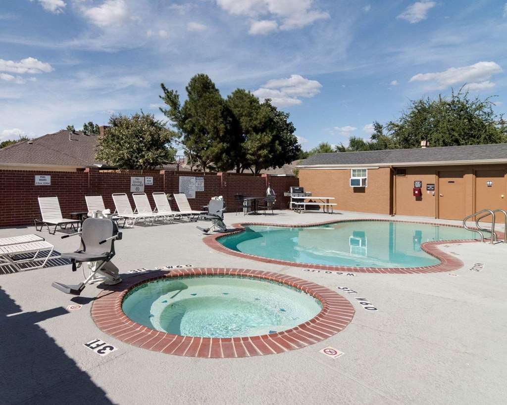 Quality Suites Midland North Loop 250 - photo 28